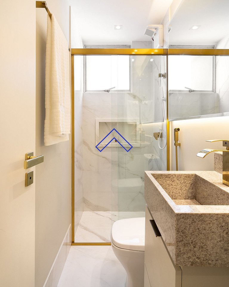 Luxury and Convenience in Bueno – Walk Everywhere