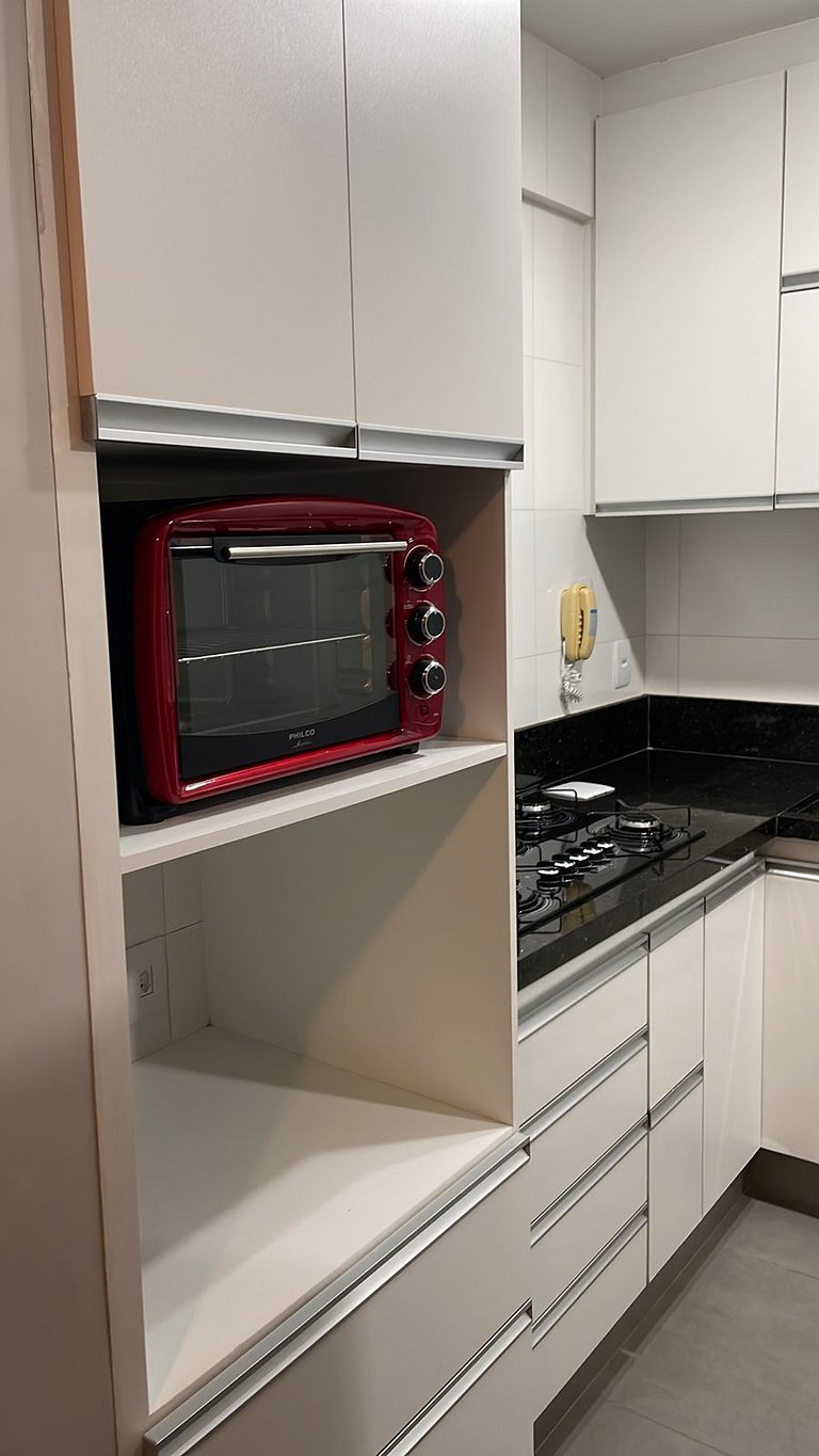 Muy cerca de todo. Entre Bueno y Marista, con hospitales, ce