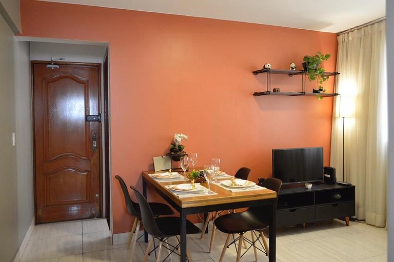 Everything within walking distance! Buena Vista Shopping Mal