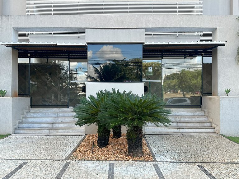 Mirador, piscina, cerca del centro comercial Flamboyant, ave