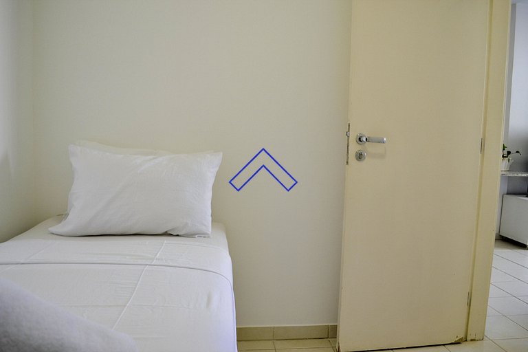 U1104A - Modern apartment with 2 bedrooms, pool and view.