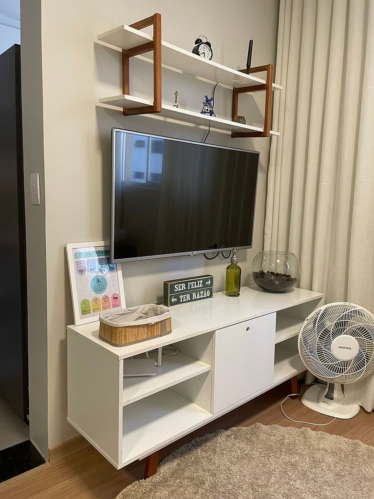 Muy cerca de todo. Entre Bueno y Marista, con hospitales, ce