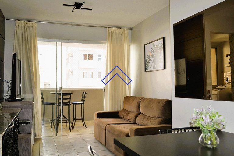 U504A - Modern, Heated Pool, Close to Shows and Shopping Mal