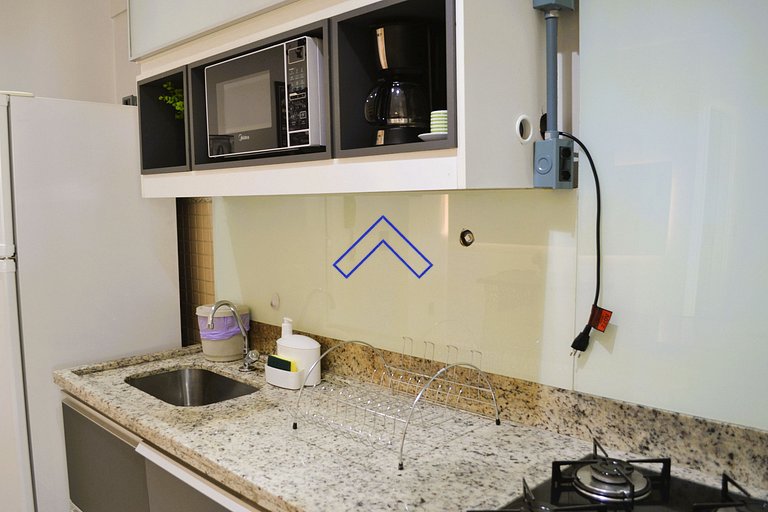 U504A - Modern, Heated Pool, Close to Shows and Shopping Mal