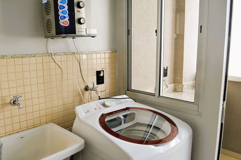 Piscina moderna y climatizada, cerca de espectáculos y centr