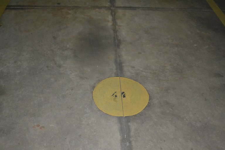 Modern, Heated Pool, Close to Shows and Shopping Mall