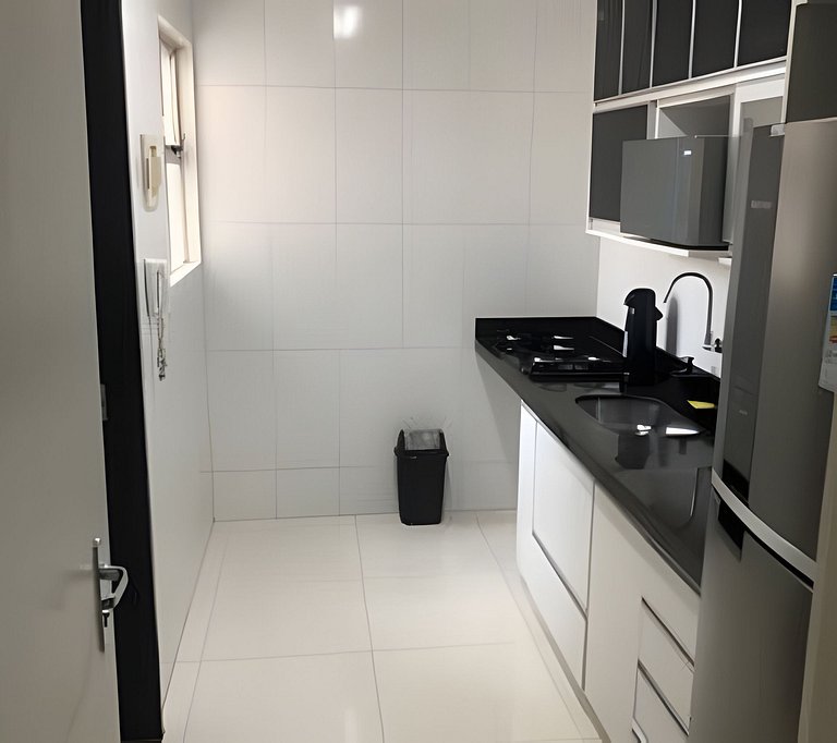 Confortável, perto Av. 85 e T-63