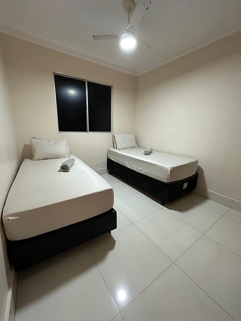 Comfortable, close to Av. 85 and T-63