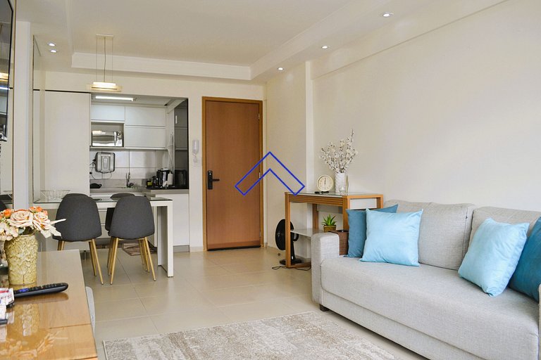 NW1704 - Modern apt with workspace, garage, near hospitals.