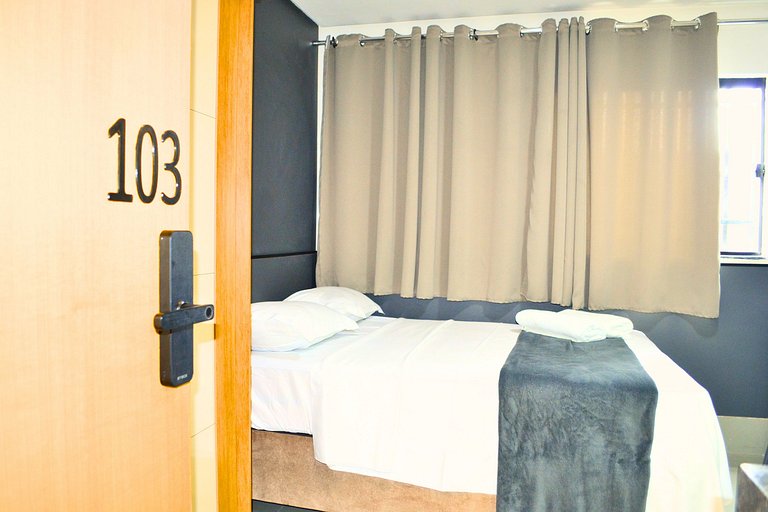 Entire Furnished Apt: Perfect for Work and Leisure