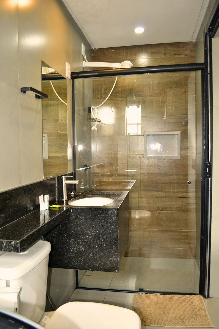 Fully furnished apt: perfect for work and leisure