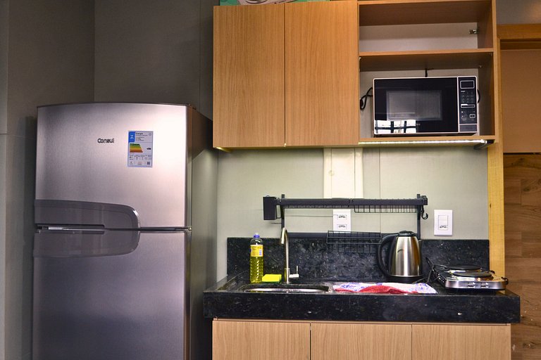 Fully furnished apt: perfect for work and leisure