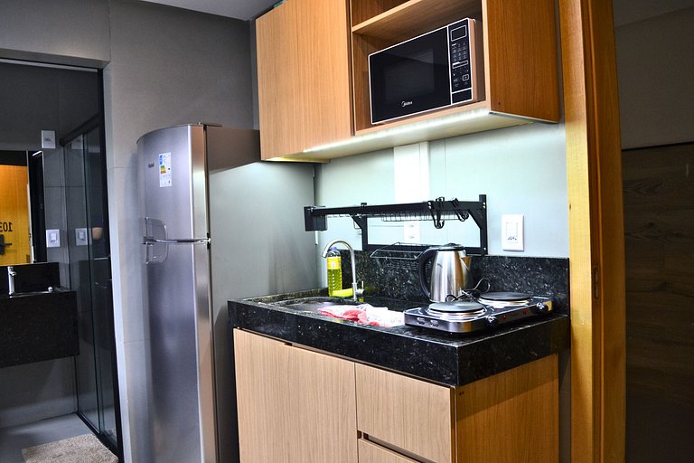 Apto Inteiro Mobiliado: Ideal p/ Trabalho e Lazer