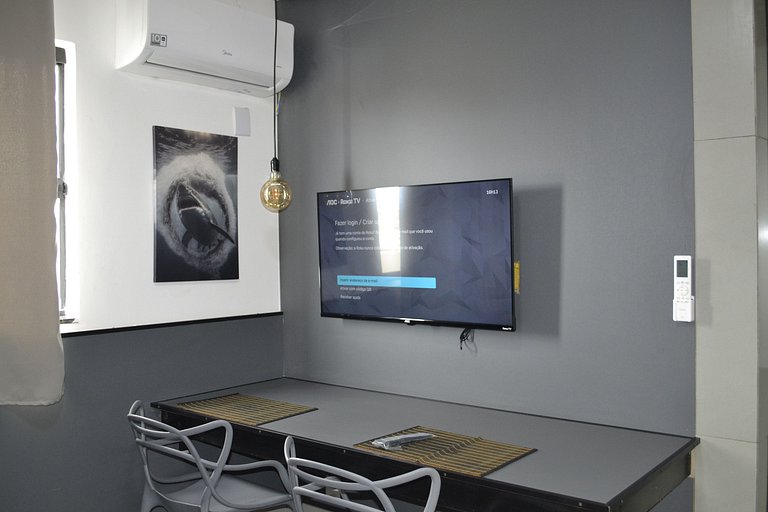 Estudio impecable con cocina completa y lavadora