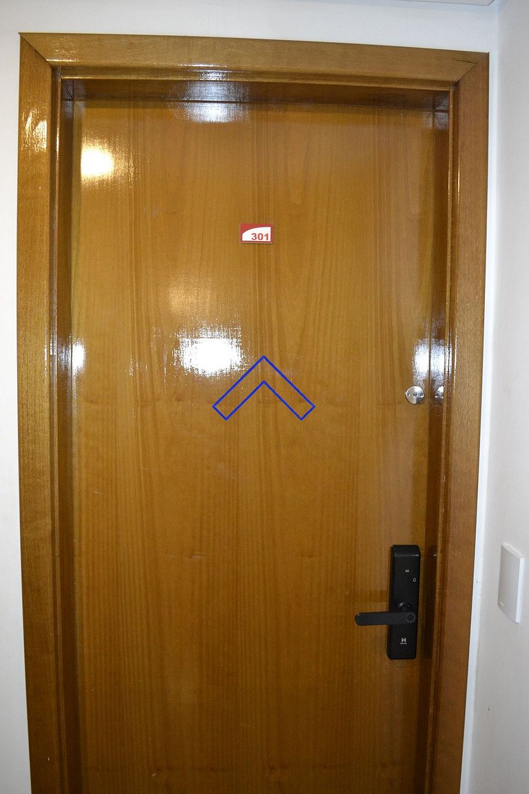 2-BR Apt w/ A/C & private barbecue near Flamboyant