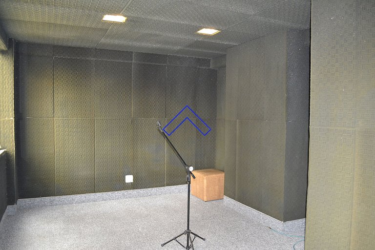 2-BR Apt w/ A/C & private barbecue near Flamboyant