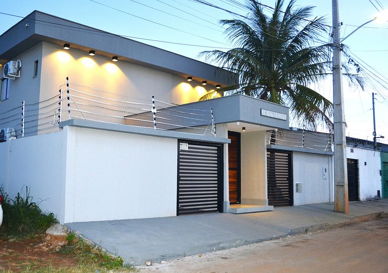 Impeccable studio with a fully equipped kitchen and a small