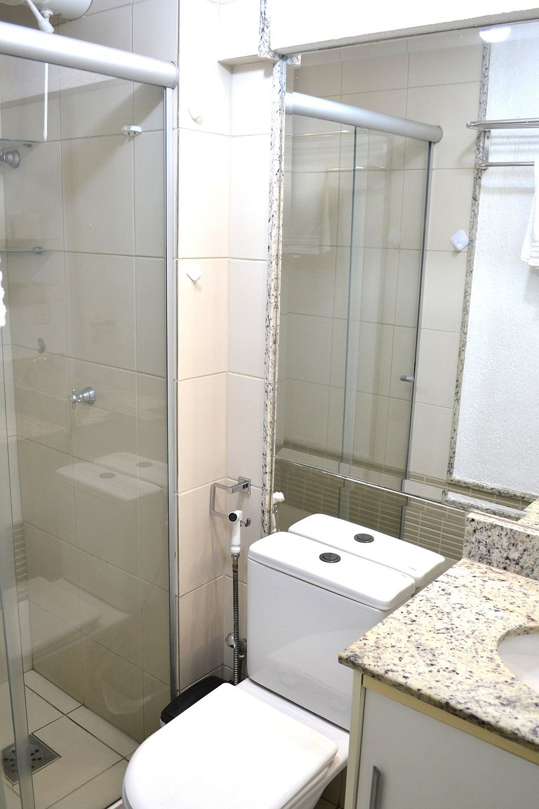 Relájate en GYN: Piscina, sauna y vista panorámica