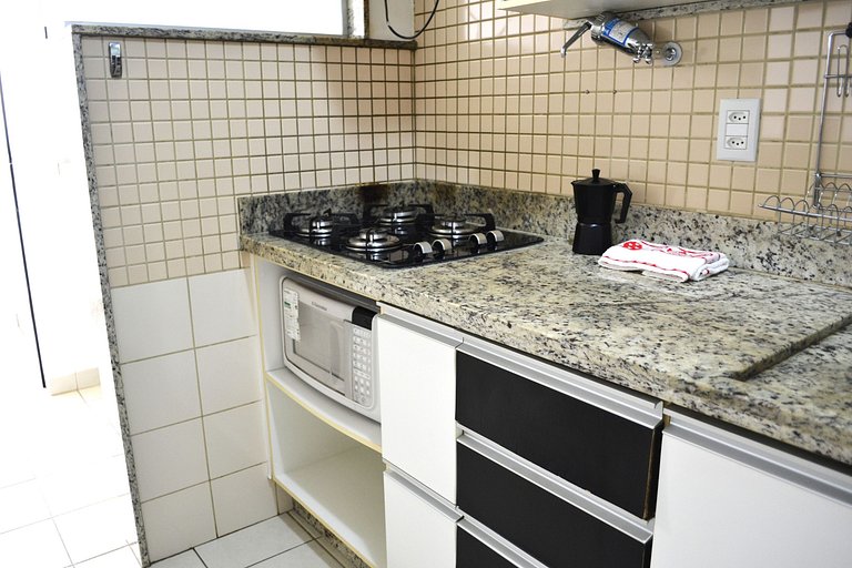 Relájate en GYN: Piscina, sauna y vista panorámica