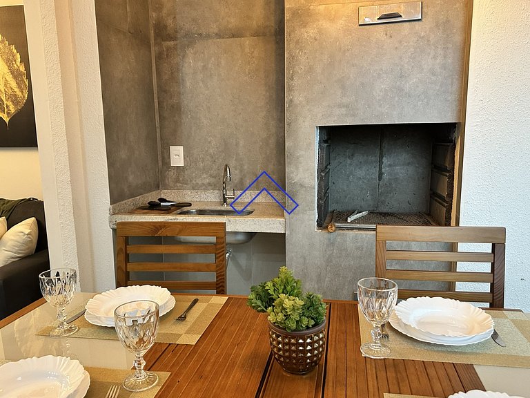 2-BR Apt w/ A/C & private barbecue near Flamboyant