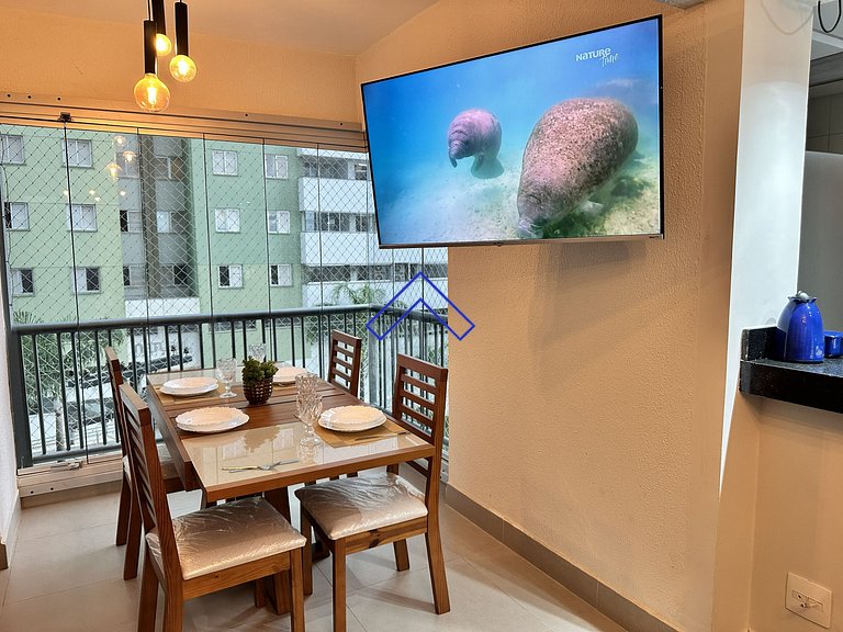 2-BR Apt w/ A/C & private barbecue near Flamboyant