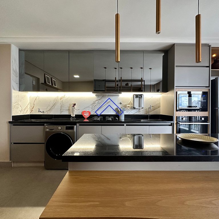 Romantic Refuge: Modernity and Comfort St Oeste