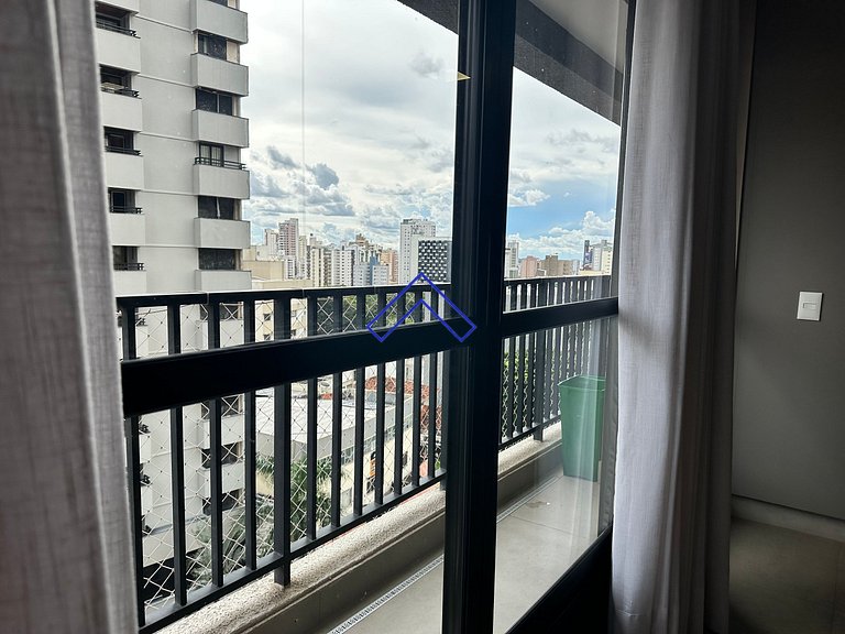 Romantic Refuge: Modernity and Comfort St Oeste