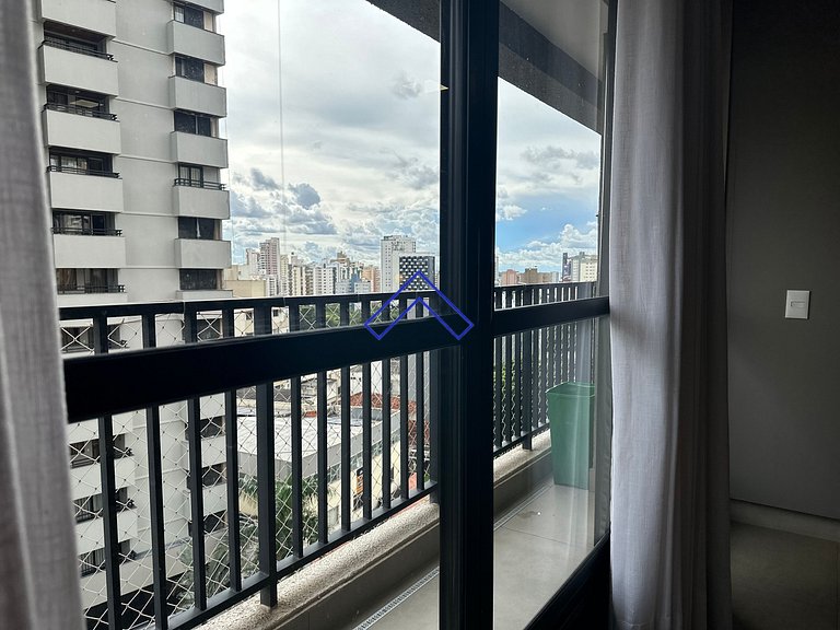 Romantic Refuge: Modernity and Comfort St Oeste