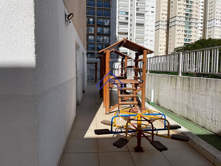 Apto com Varanda e Lazer de Resort no Jd. Goiás