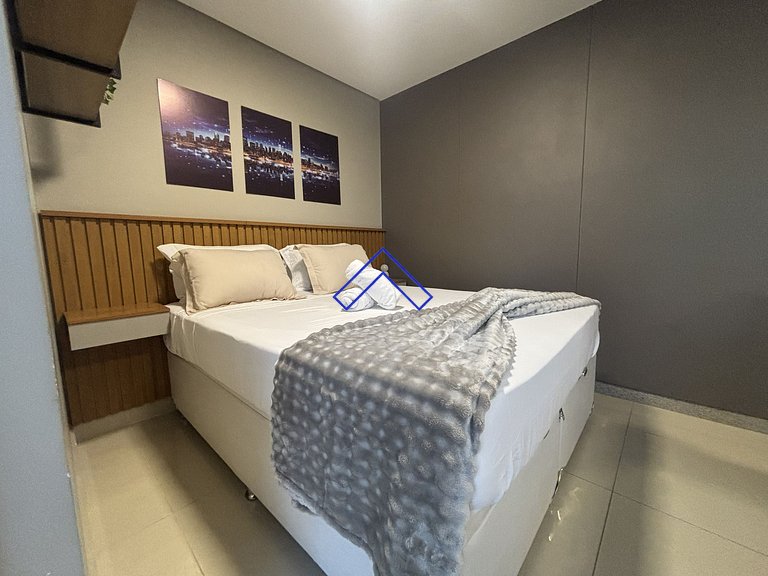 DNA1203G - Amazing Rooftop Heated Pool and Gym
