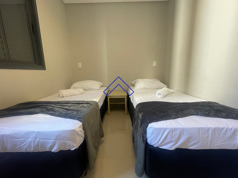 Cerca de hospital, centro comercial, 3 suites, piscina